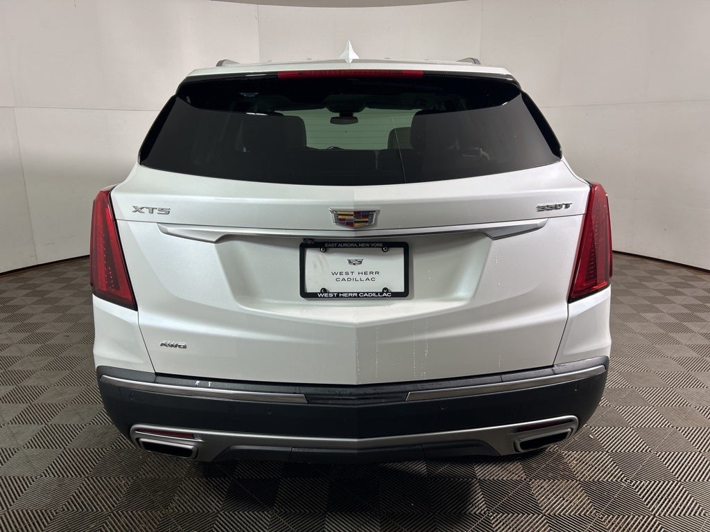 2022 Cadillac XT5 Premium Luxury