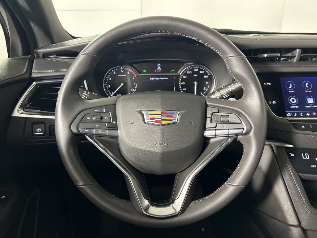 2024 Cadillac XT6 Luxury