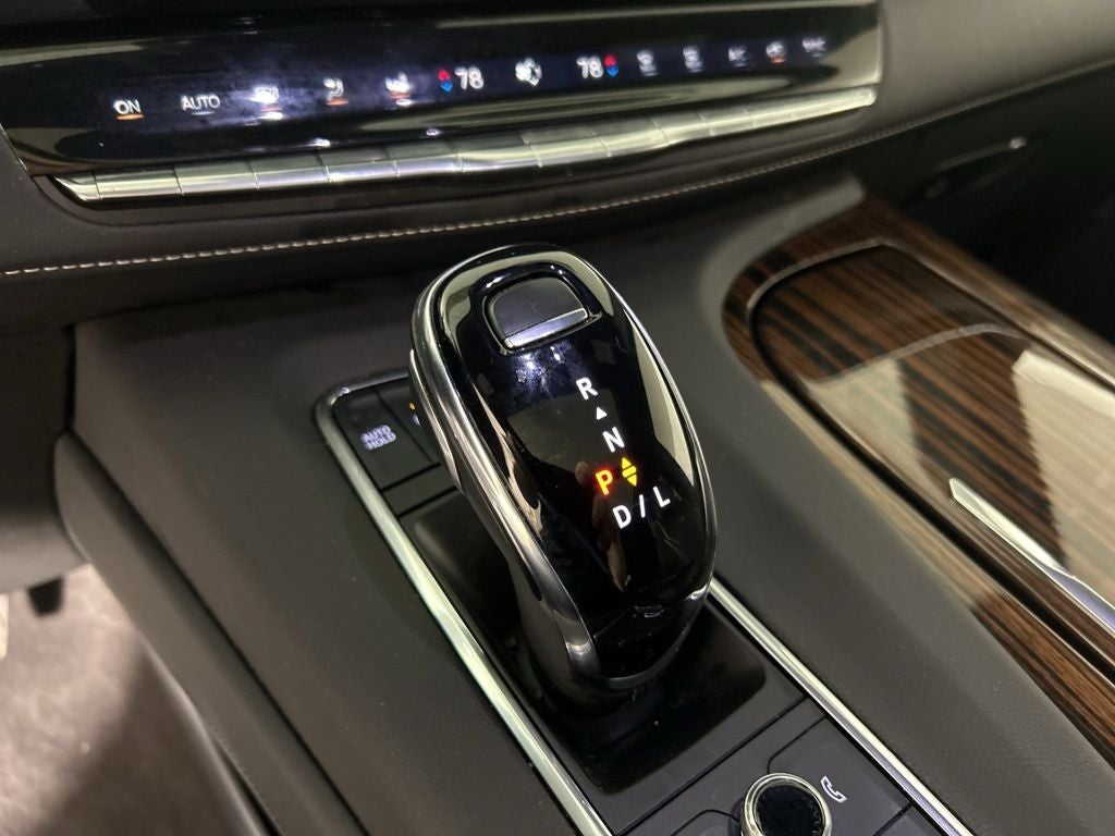 2024 Cadillac Escalade ESV Premium