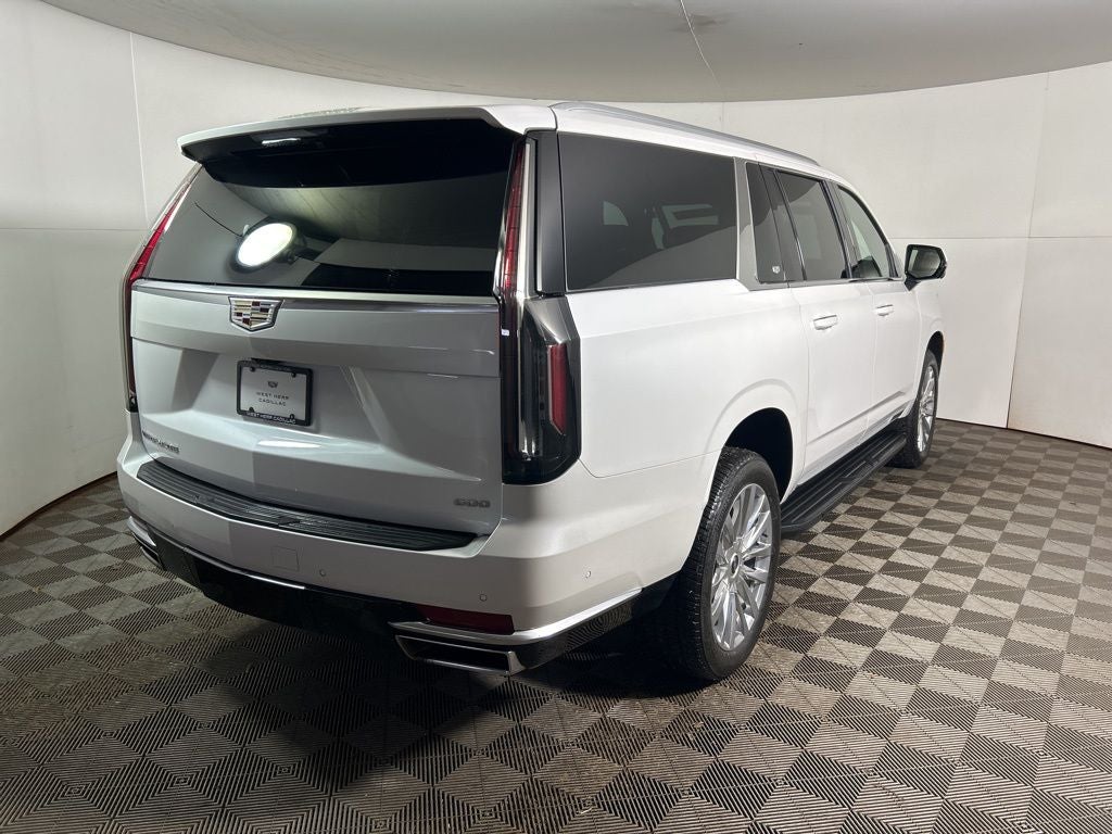 2024 Cadillac Escalade ESV Premium