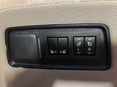 2023 Cadillac Escalade ESV Premium