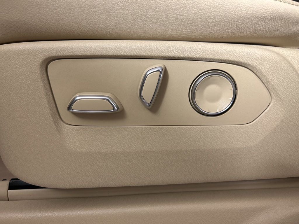 2023 Cadillac Escalade ESV Premium