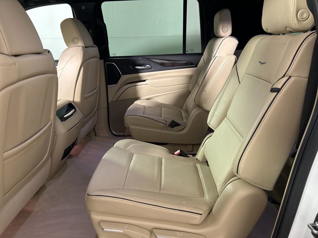 2023 Cadillac Escalade ESV Premium