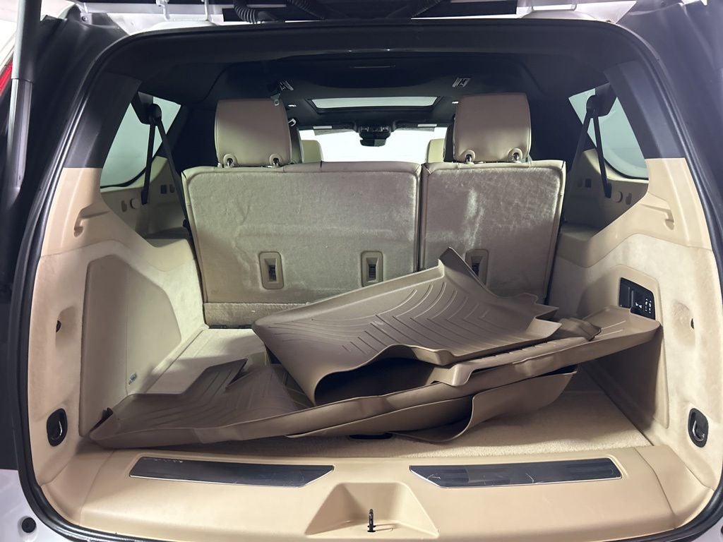 2023 Cadillac Escalade ESV Premium