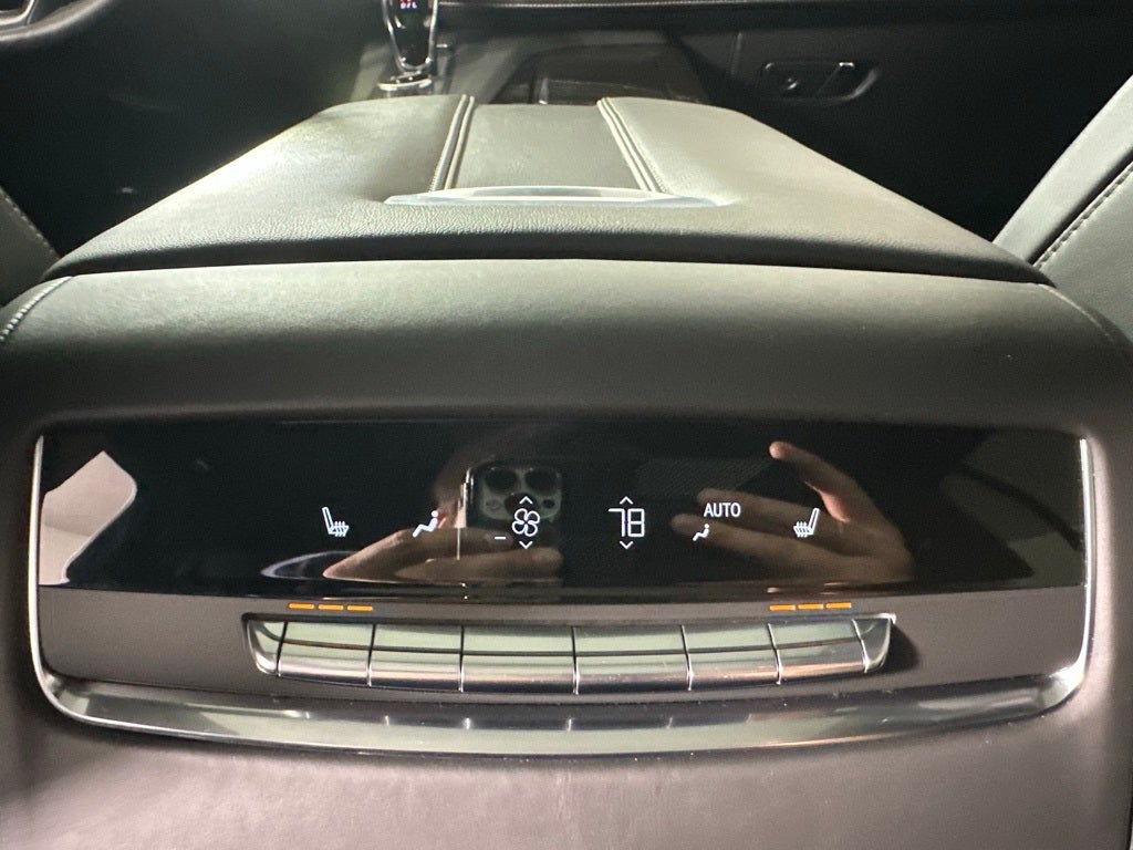 2023 Cadillac Escalade ESV Sport Platinum