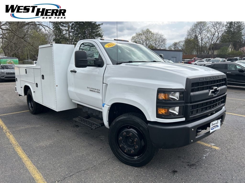 2023 Chevrolet Silverado 4500HD Work Truck