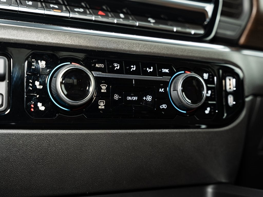 2024 Chevrolet Silverado 3500HD High Country