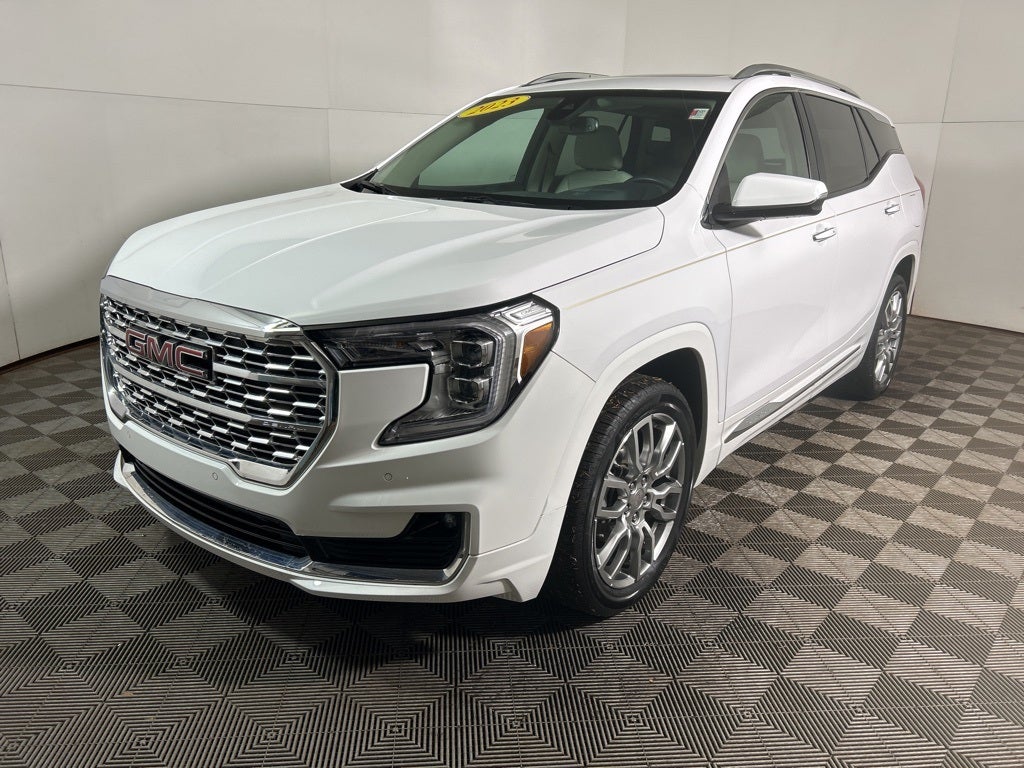 2023 GMC Terrain Denali