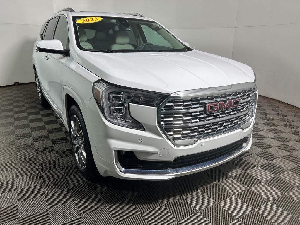 2023 GMC Terrain Denali