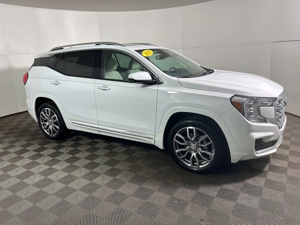 2023 GMC Terrain Denali