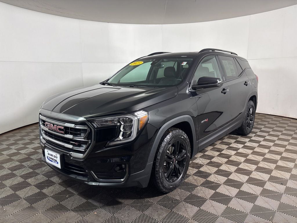 2023 GMC Terrain AT4