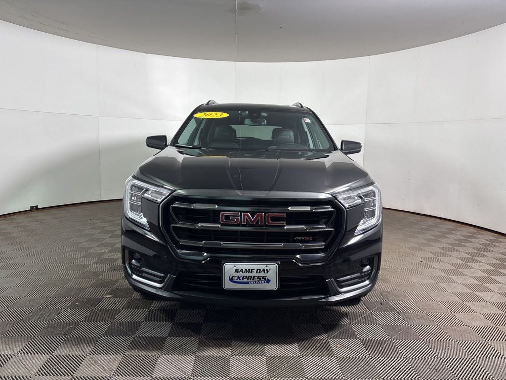 2023 GMC Terrain AT4
