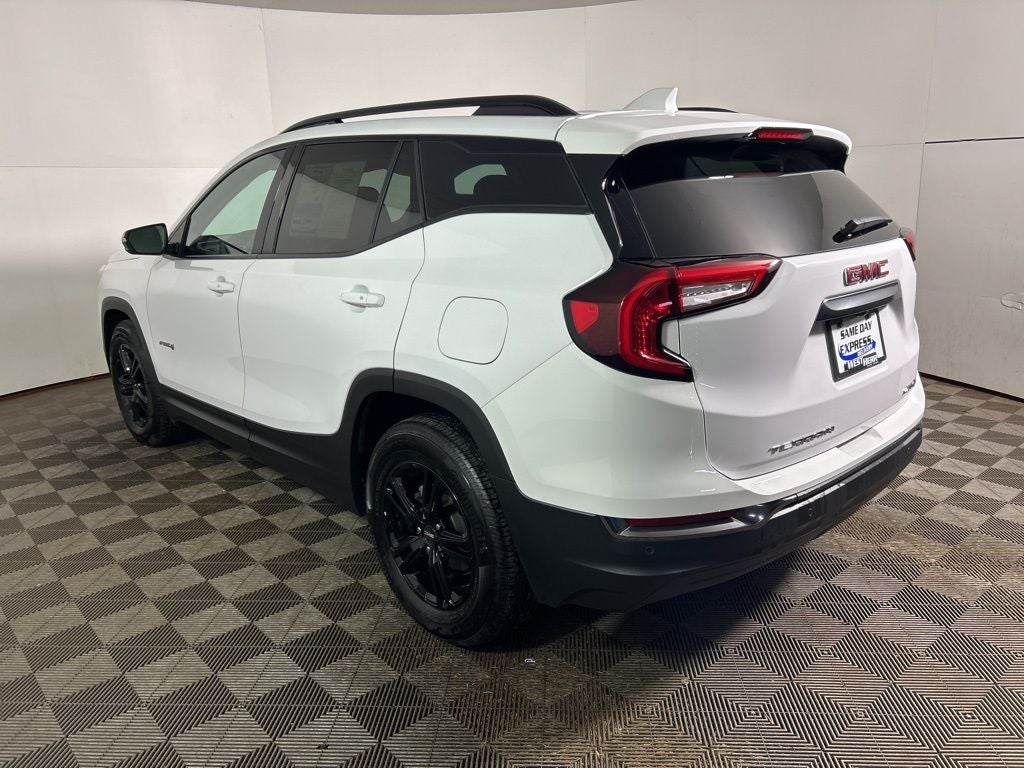 2022 GMC Terrain AT4