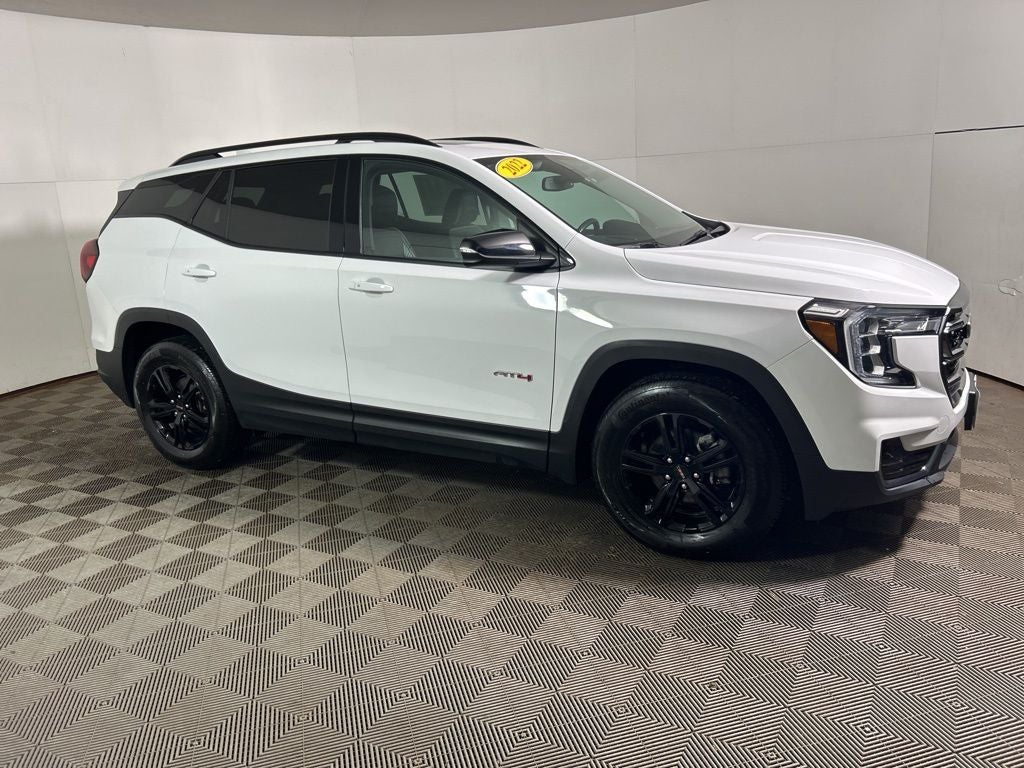 2022 GMC Terrain AT4