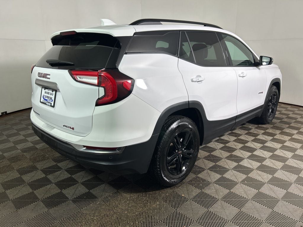 2022 GMC Terrain AT4