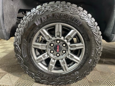 2025 GMC Sierra 1500 AT4X