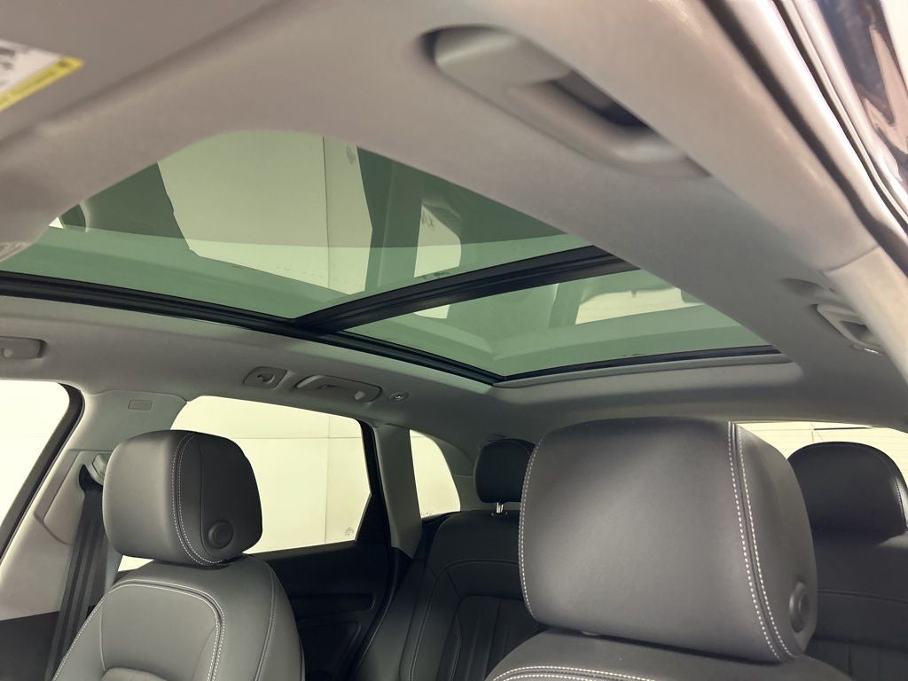 2025 Audi Q5 40 Premium quattro