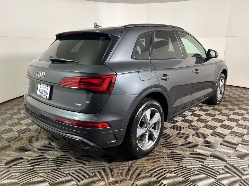 2025 Audi Q5 40 Premium quattro