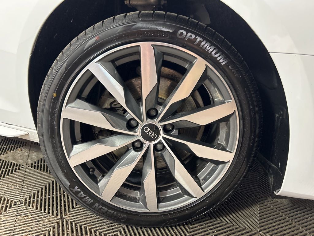 2022 Audi A4 40 Premium quattro