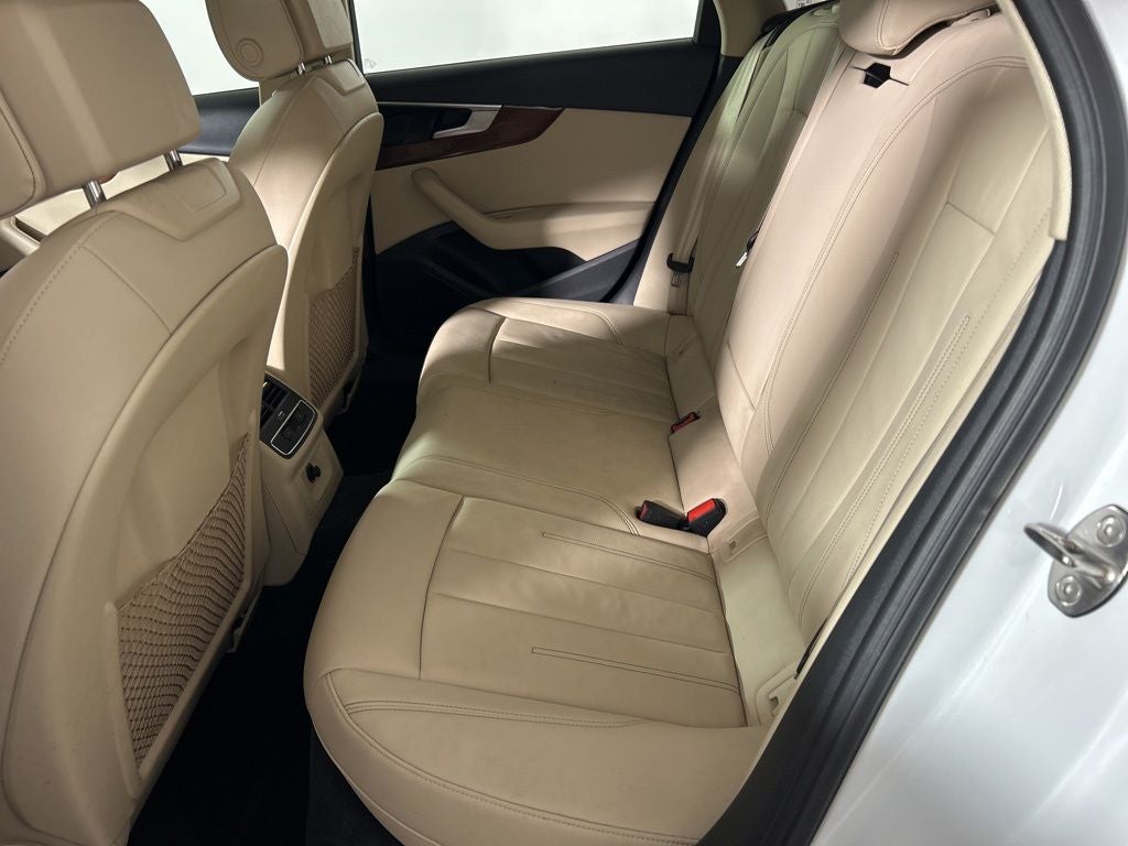 2022 Audi A4 40 Premium quattro