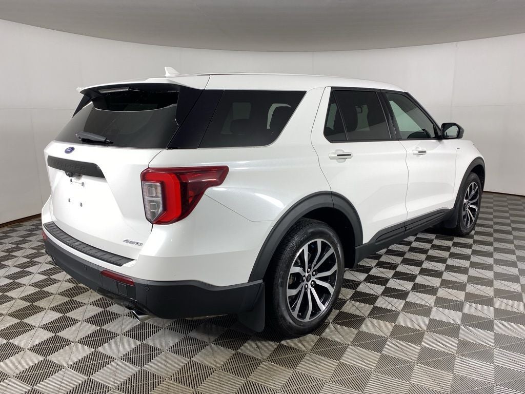 2022 Ford Explorer ST-Line