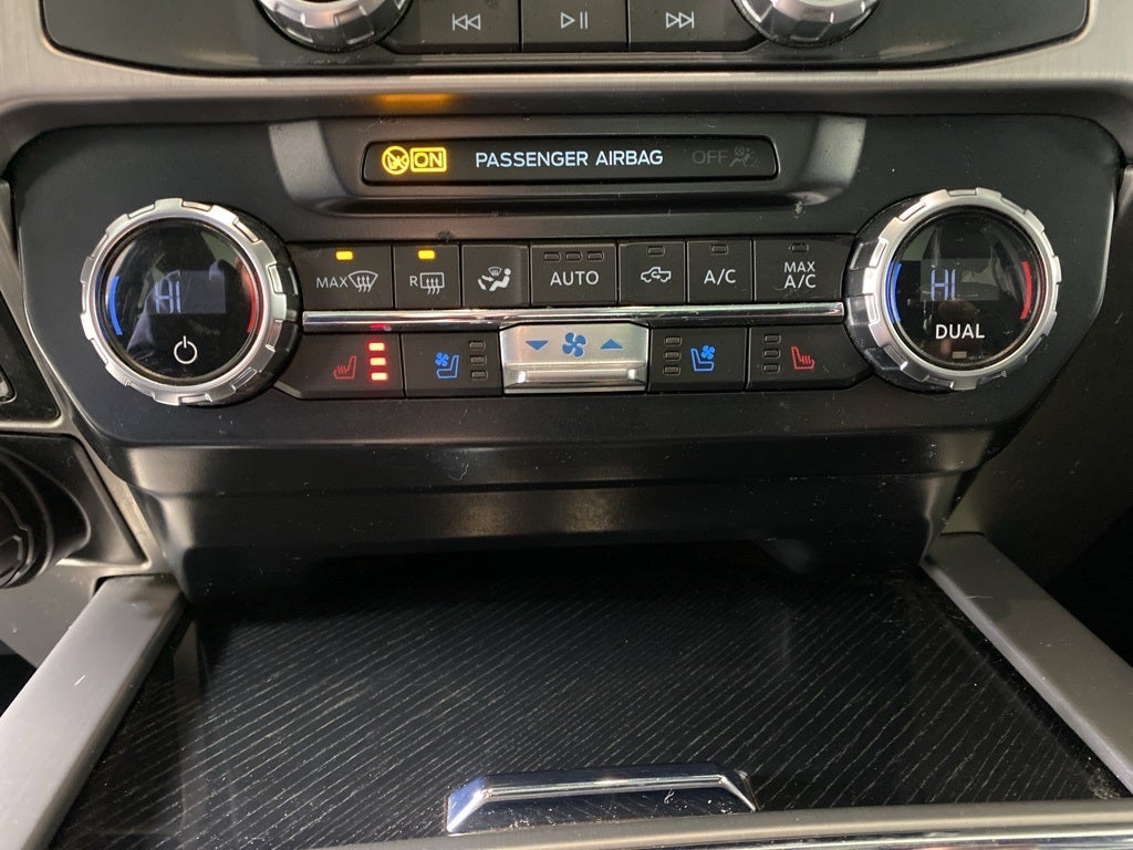 2022 Ford F-350SD Platinum