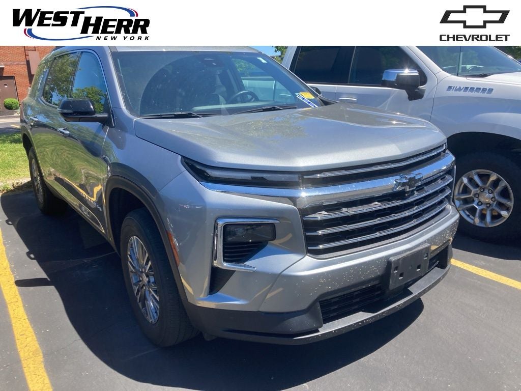 2025 Chevrolet Traverse LT 2LT