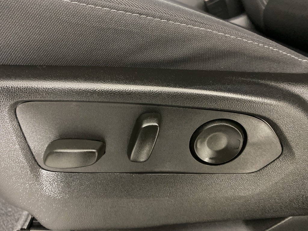 2024 Chevrolet Suburban LS