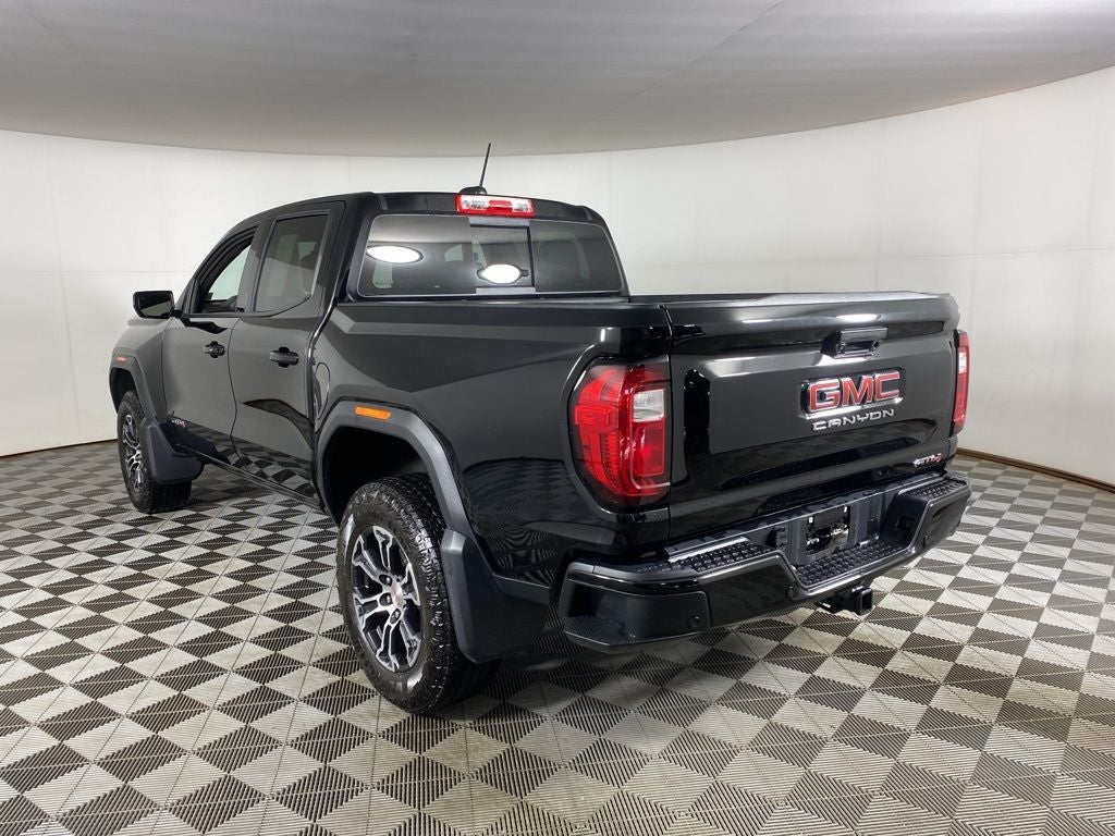 2024 GMC Canyon AT4
