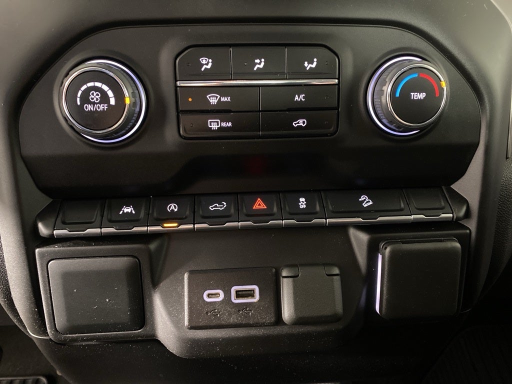 2022 Chevrolet Silverado 1500 Custom Trail Boss