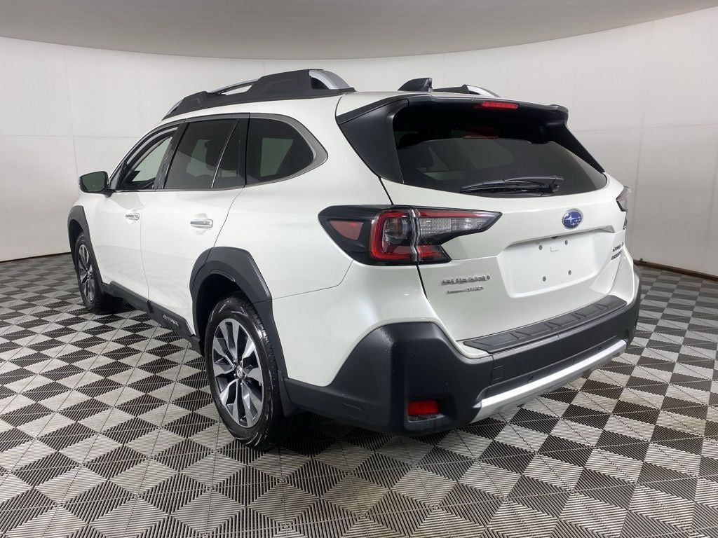 2025 Subaru Outback Touring XT