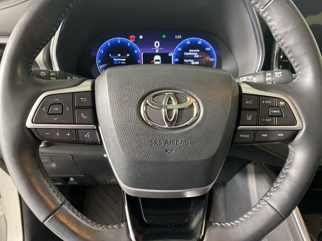 2023 Toyota Highlander Platinum
