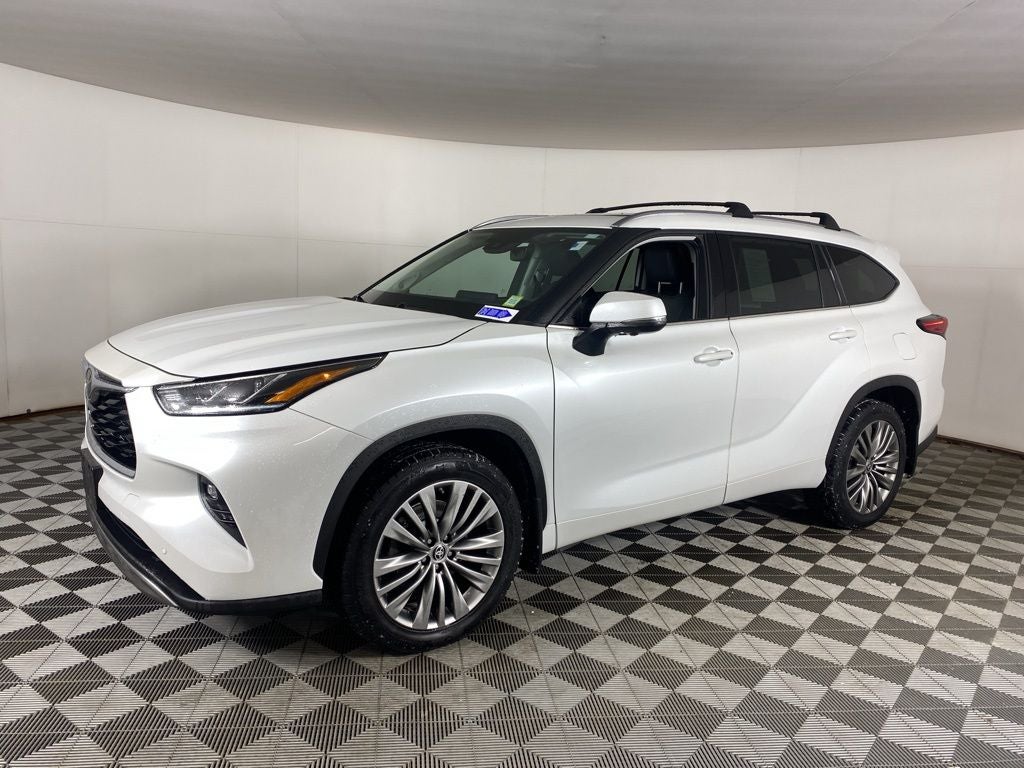 2023 Toyota Highlander Platinum