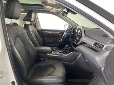 2023 Toyota Highlander Platinum