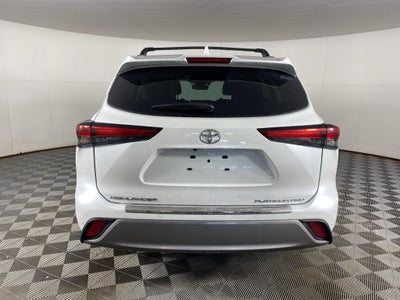 2023 Toyota Highlander Platinum