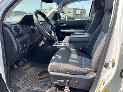 2017 Toyota Tundra SR5