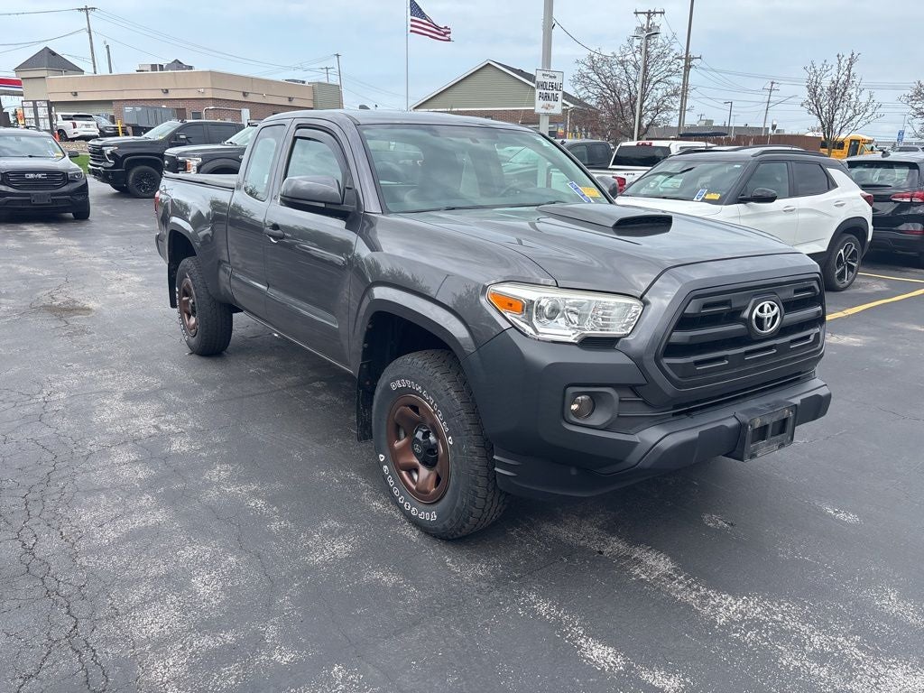 2016 Toyota Tacoma SR