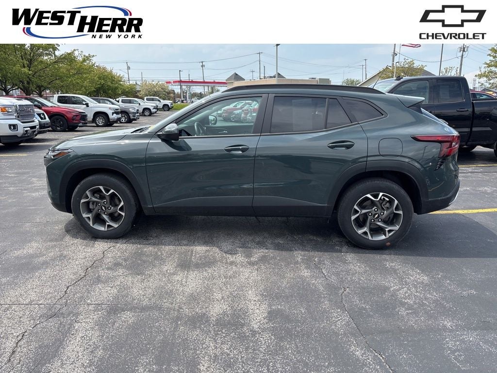 2025 Chevrolet Trax LT