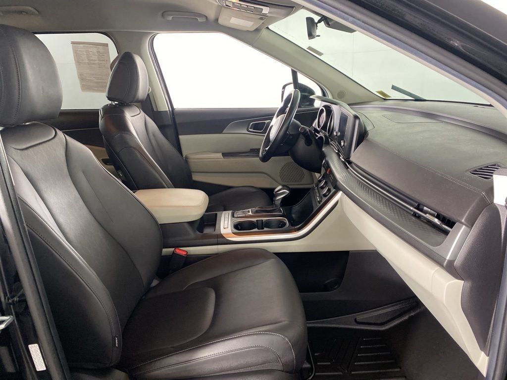 2022 Kia Carnival LXS