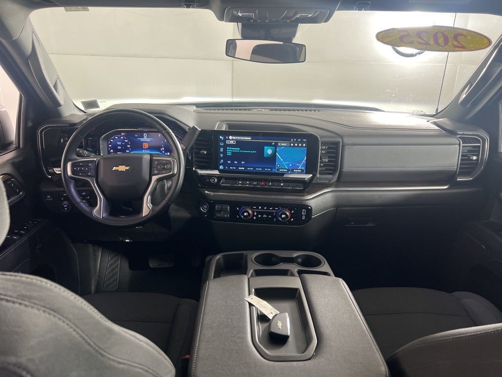 2025 Chevrolet Silverado 1500 LT LT1