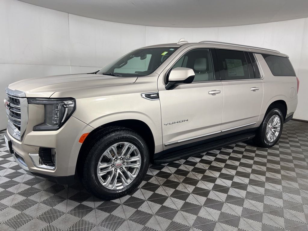 2023 GMC Yukon XL SLT