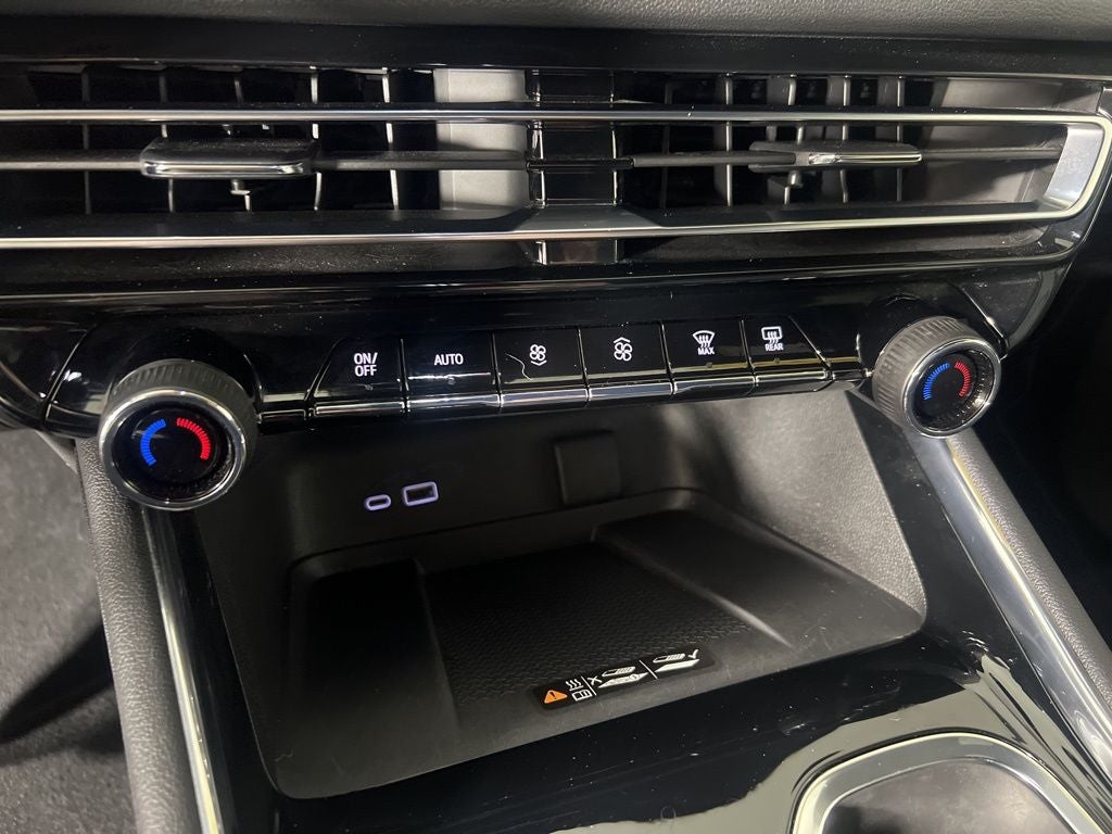 2025 Chevrolet Traverse LT 2LT