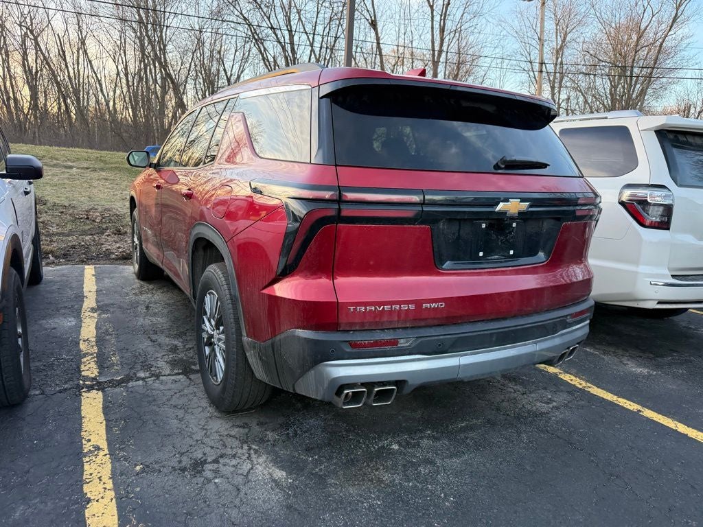 2025 Chevrolet Traverse LT