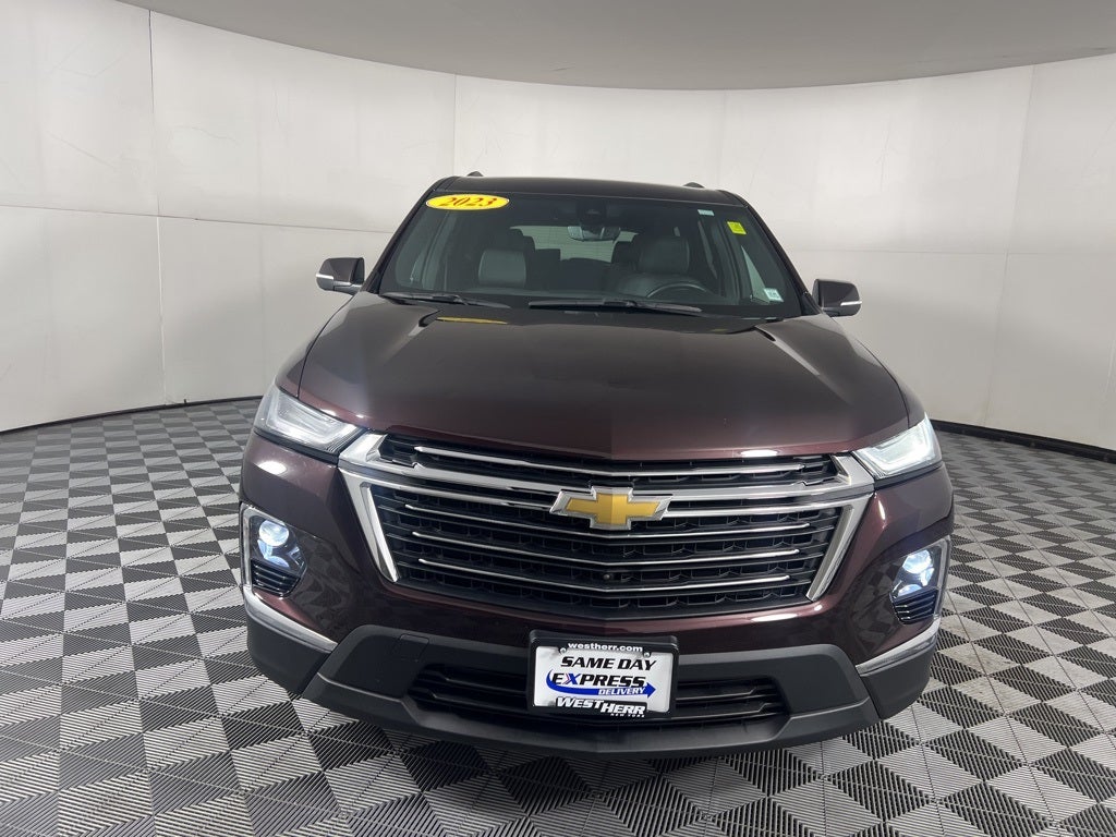 2023 Chevrolet Traverse LT Leather