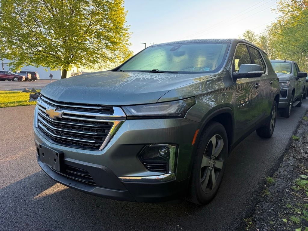 2023 Chevrolet Traverse LT Leather
