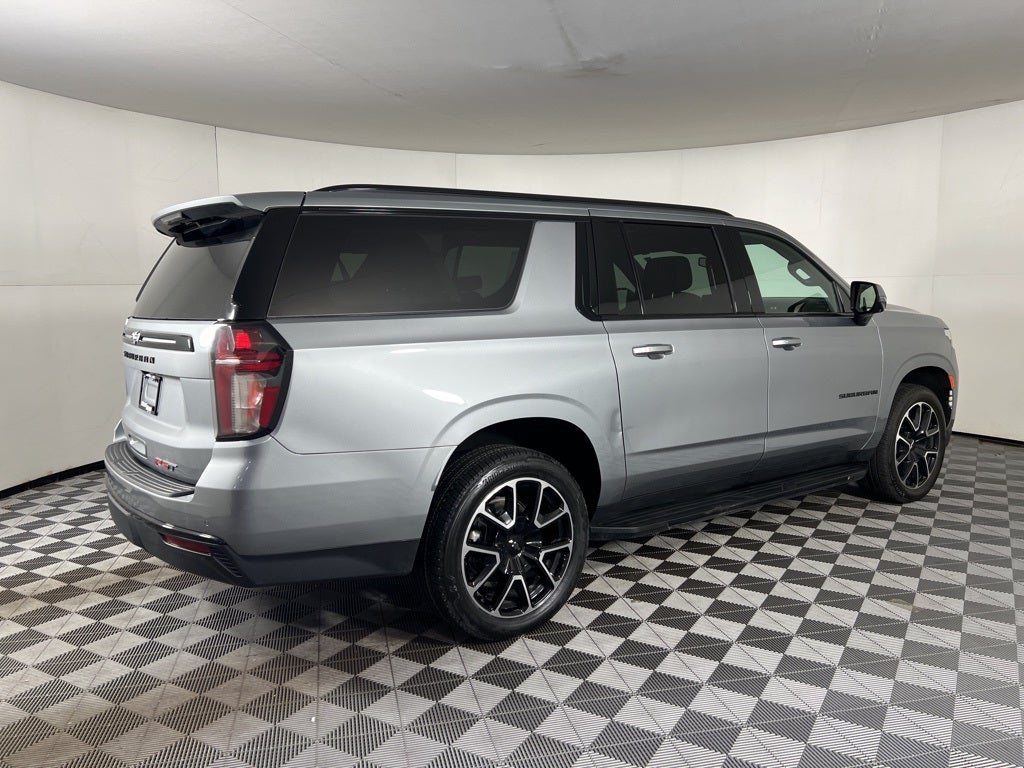 2024 Chevrolet Suburban RST