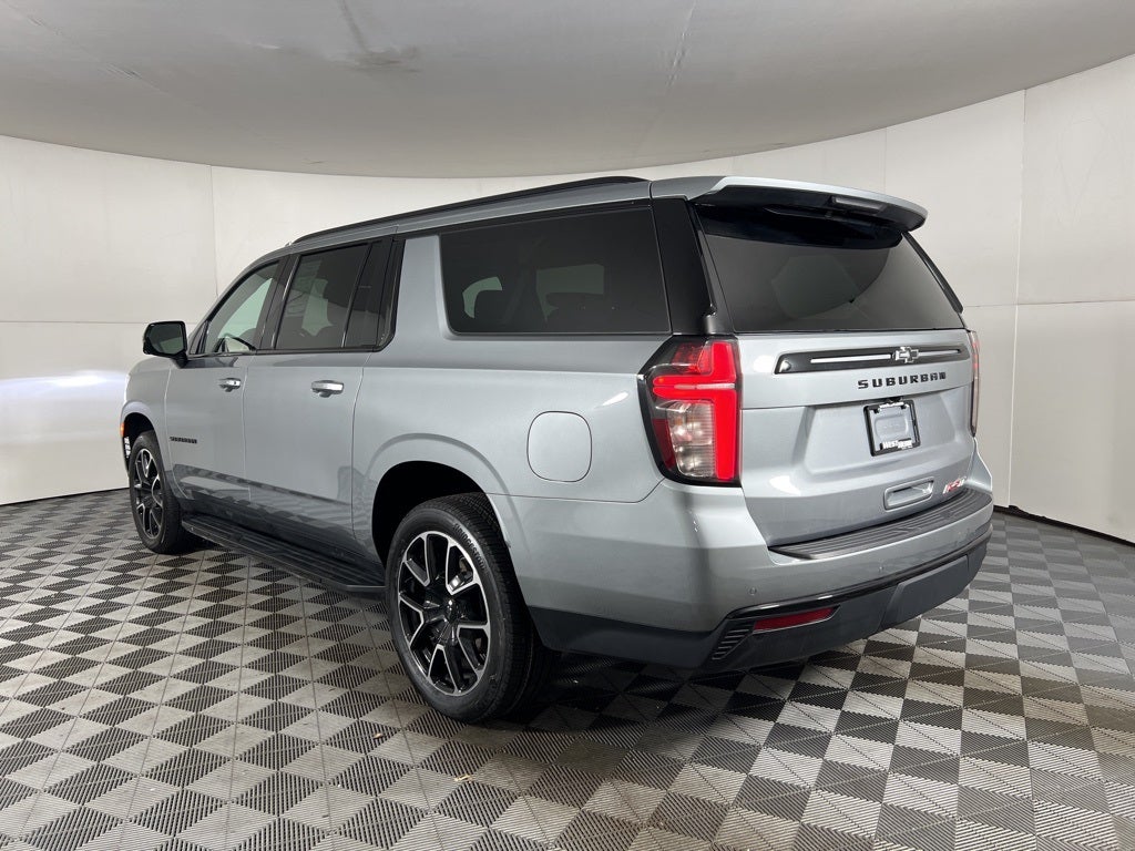 2024 Chevrolet Suburban RST