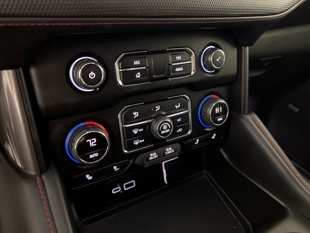 2022 Chevrolet Suburban RST