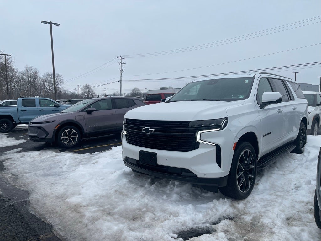 2024 Chevrolet Suburban RST