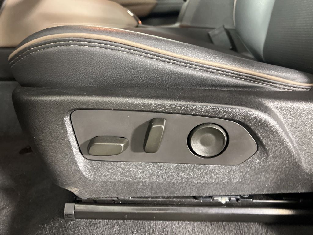 2023 GMC Canyon Denali